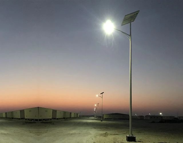 10M 100W Solar Street Lights